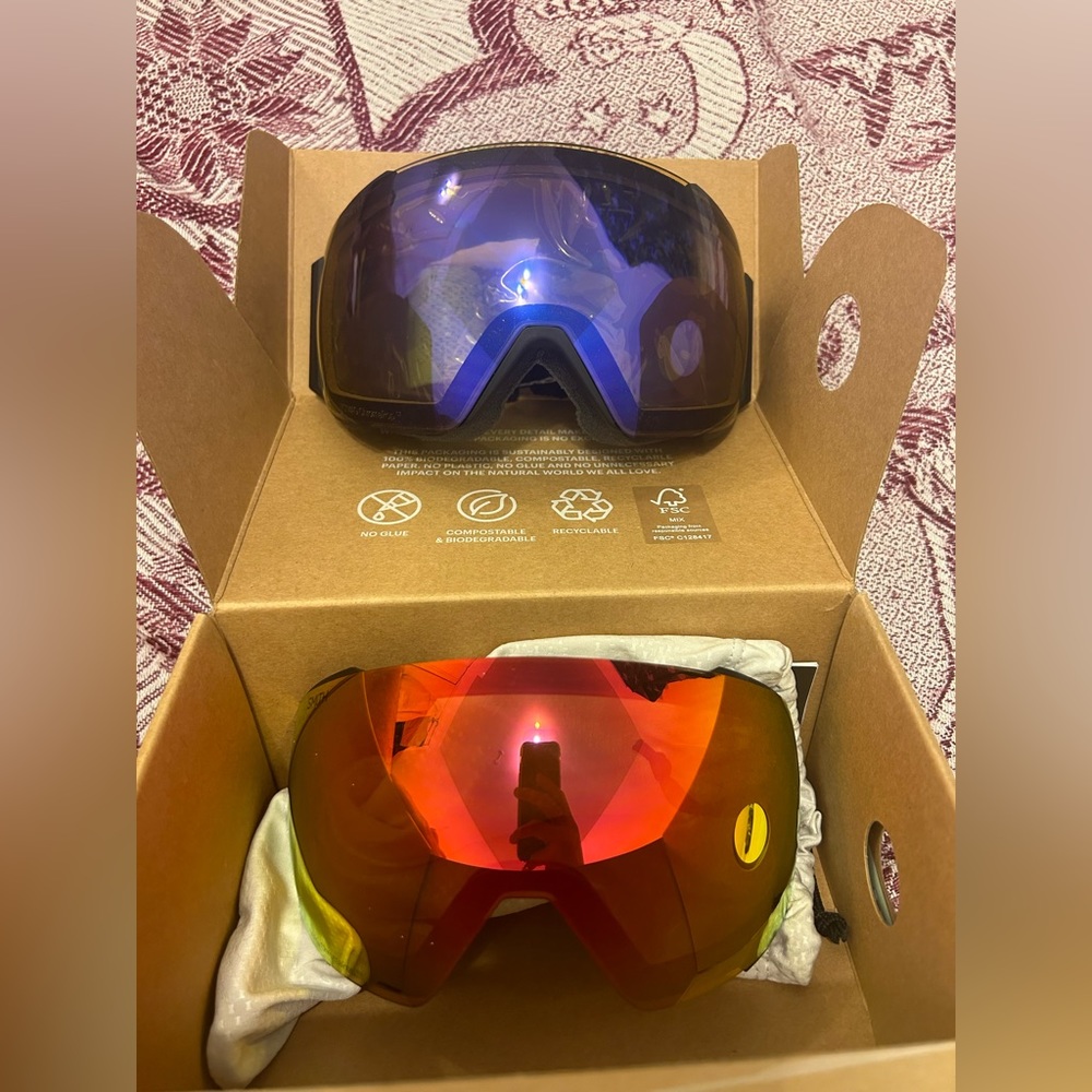 Smith I/O Mag goggles with gogglesoc lens protector